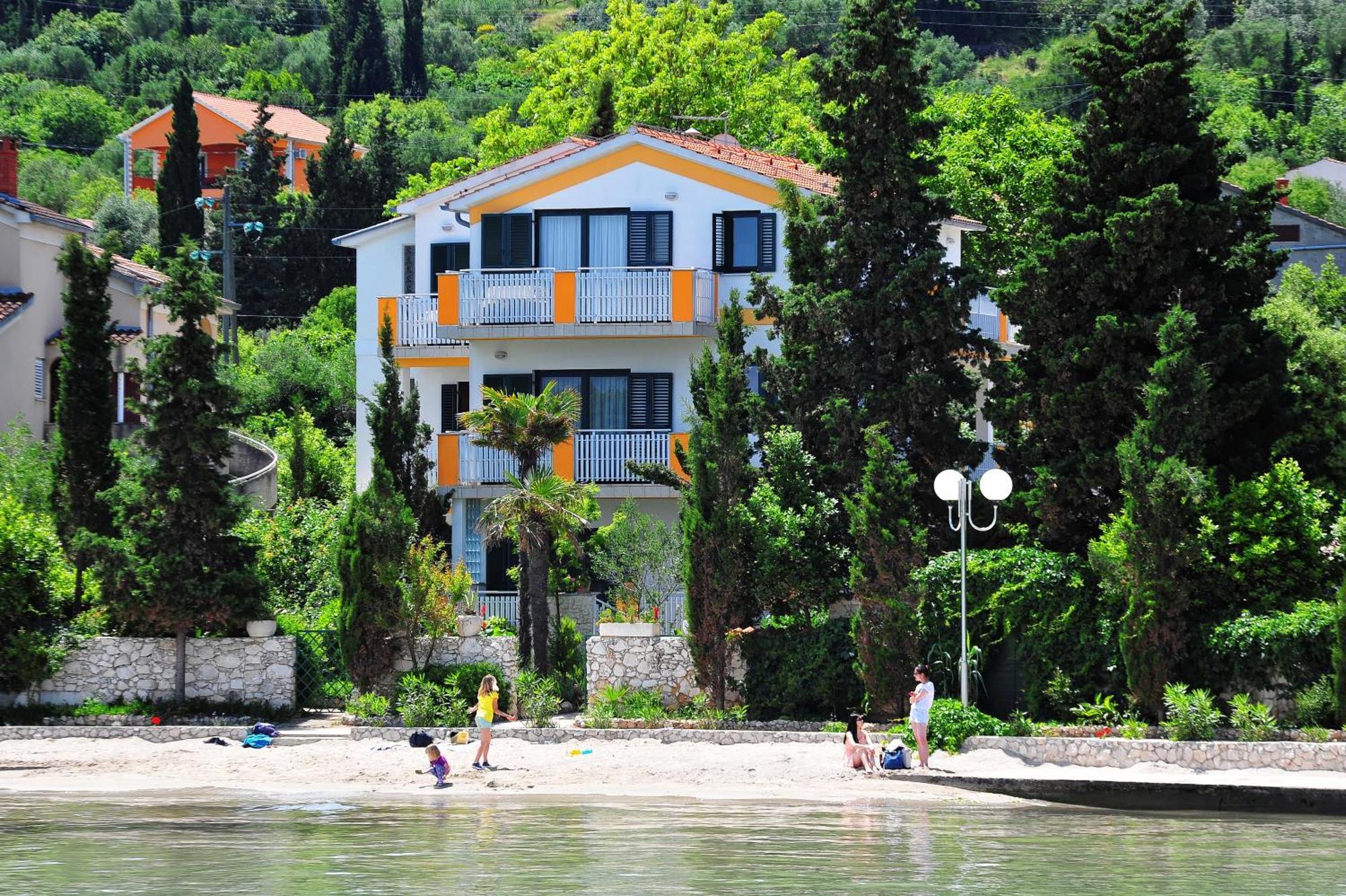 Apartments Villa Eden เปรโก ภายนอก รูปภาพ