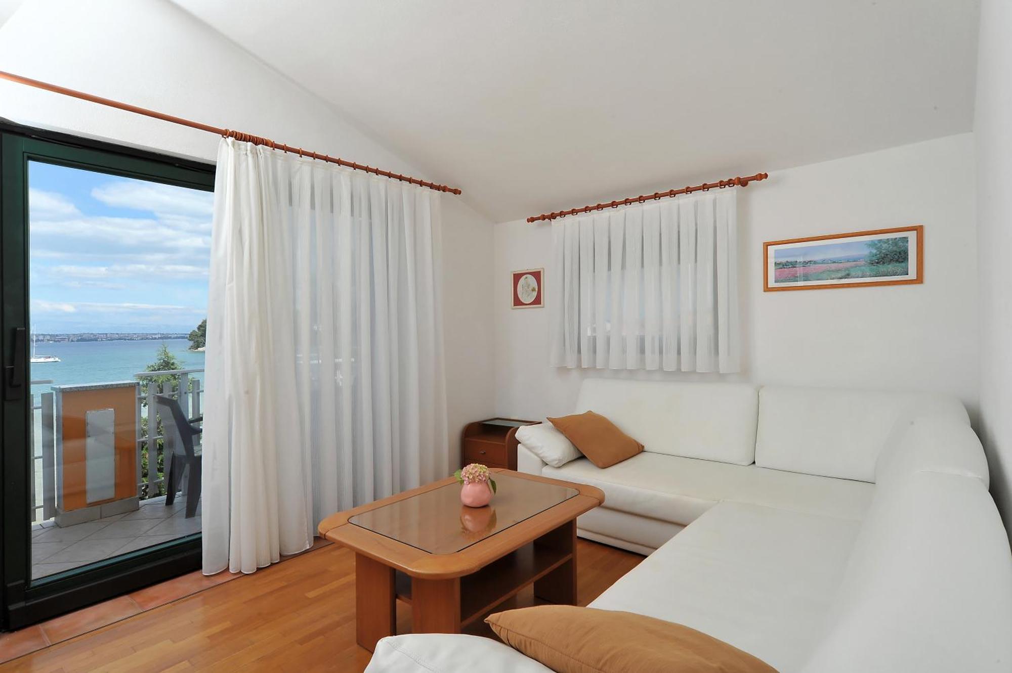 Apartments Villa Eden เปรโก ภายนอก รูปภาพ